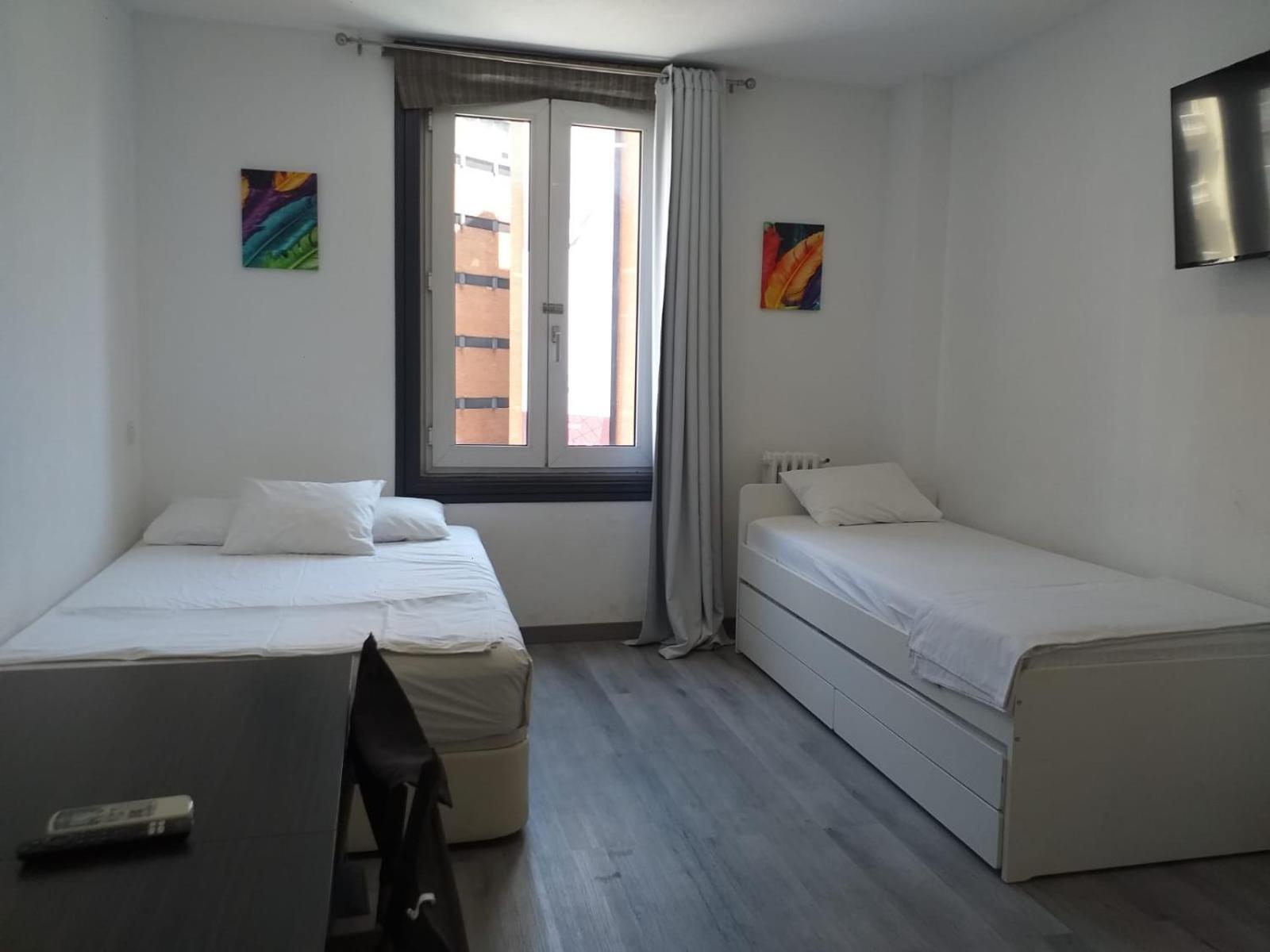 Estudio En Callao, 4 Personas Madrid Exteriör bild