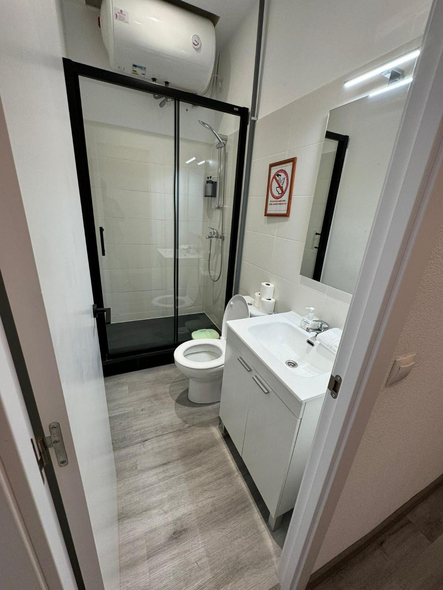 Estudio En Callao, 4 Personas Madrid Exteriör bild