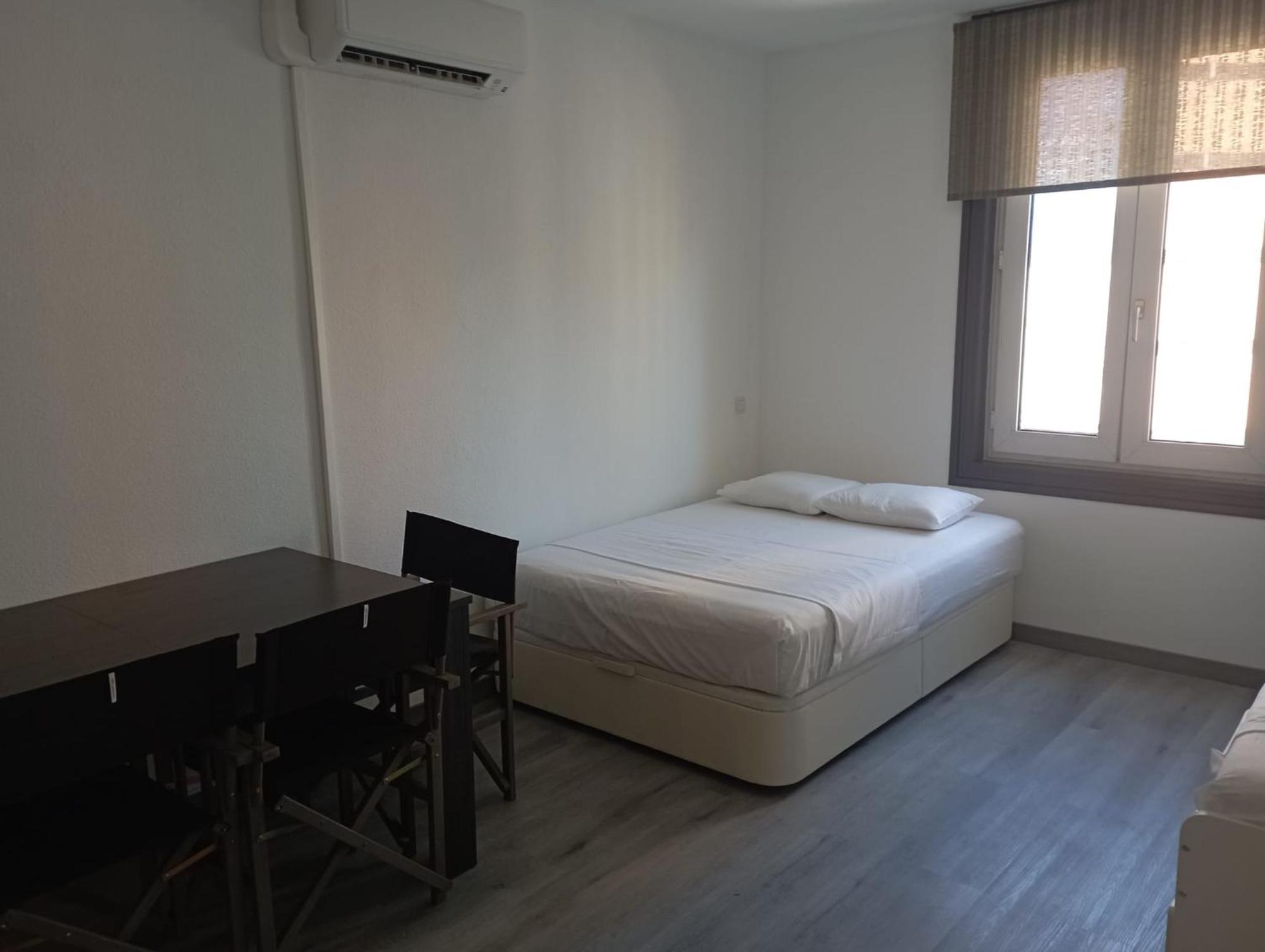 Estudio En Callao, 4 Personas Madrid Exteriör bild