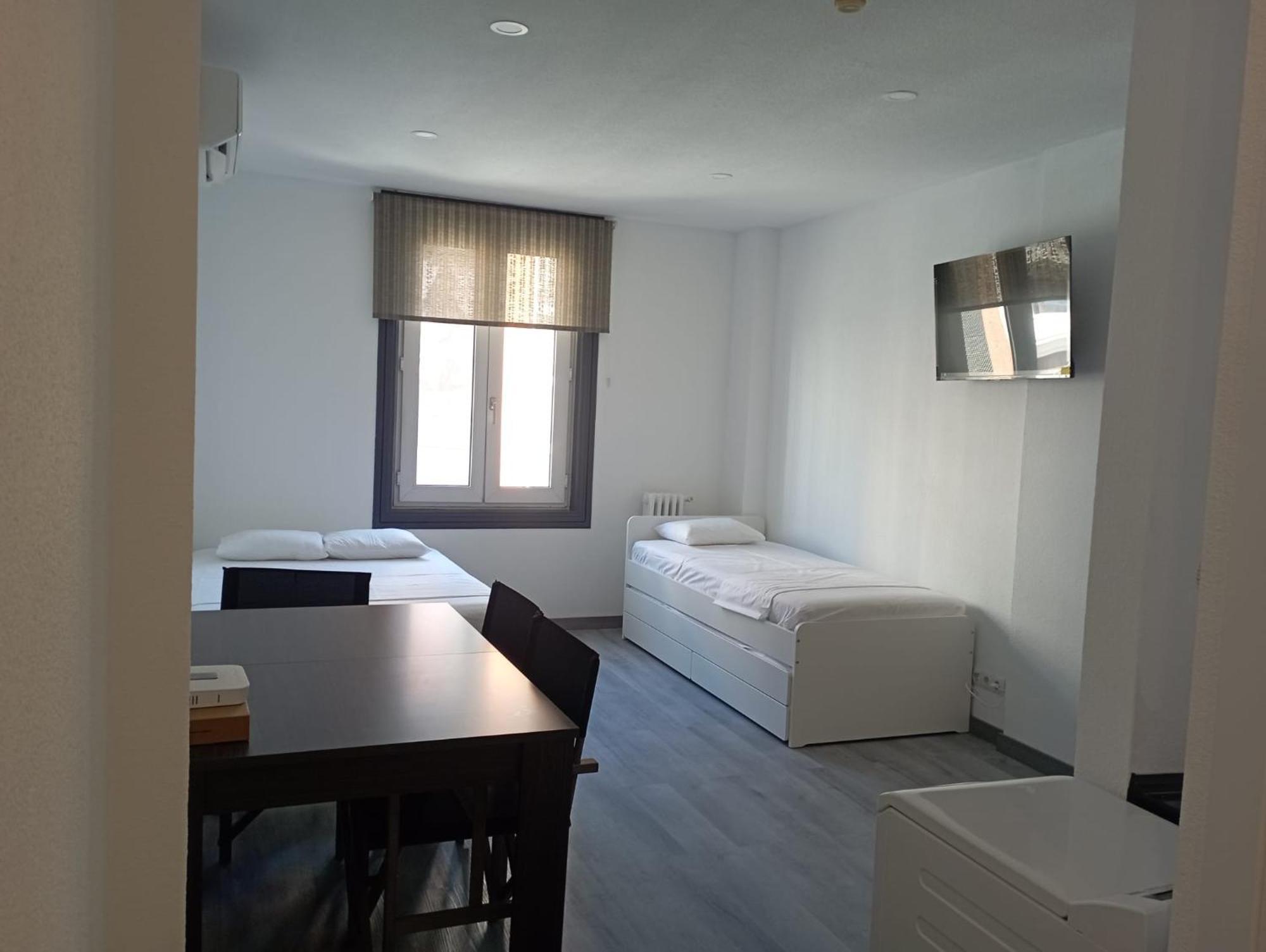 Estudio En Callao, 4 Personas Madrid Exteriör bild
